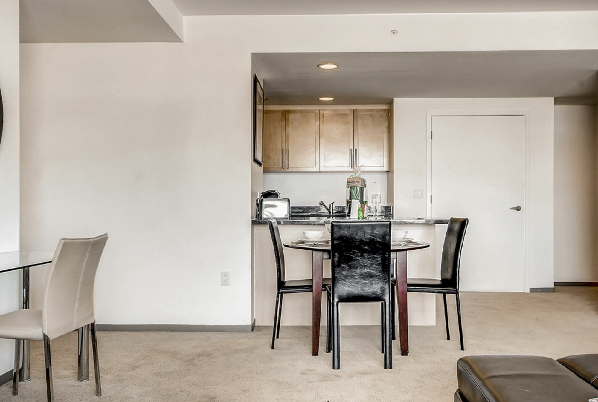 Global Luxury Suites At Kendall West Κέιμπριτζ Εξωτερικό φωτογραφία