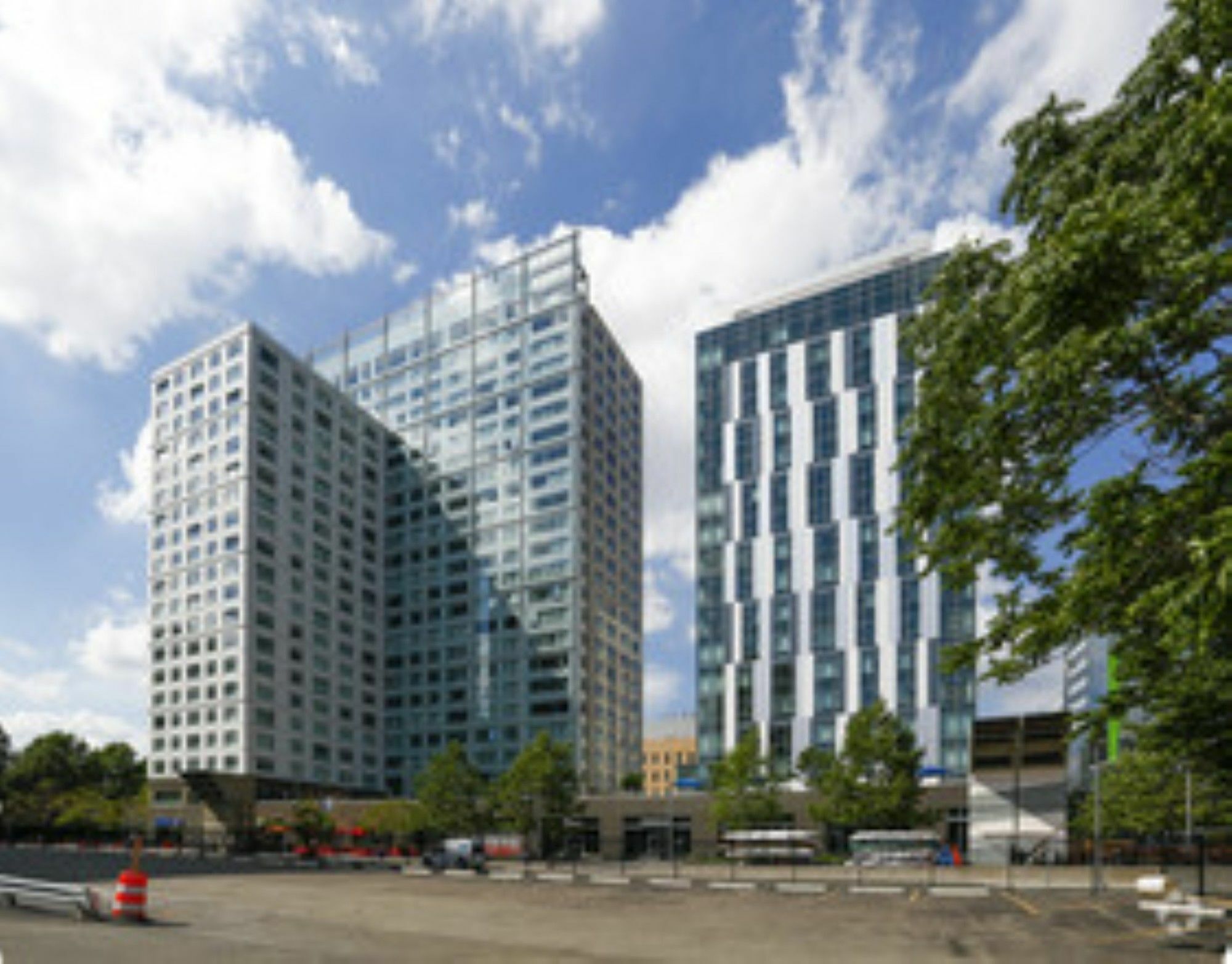Global Luxury Suites At Kendall West Κέιμπριτζ Εξωτερικό φωτογραφία